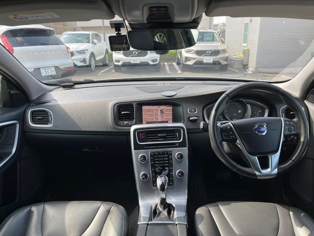 Ref No.A15724221 VOLVO V60 Image#2