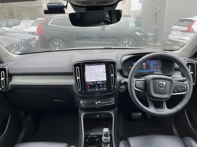 Ref No.A15724224 VOLVO XC40 Image#2