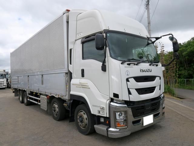 ISUZU GIGA