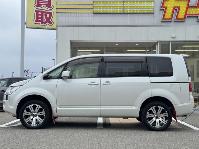 Ref No.A15730238 MITSUBISHI DELICA D5 Image#9