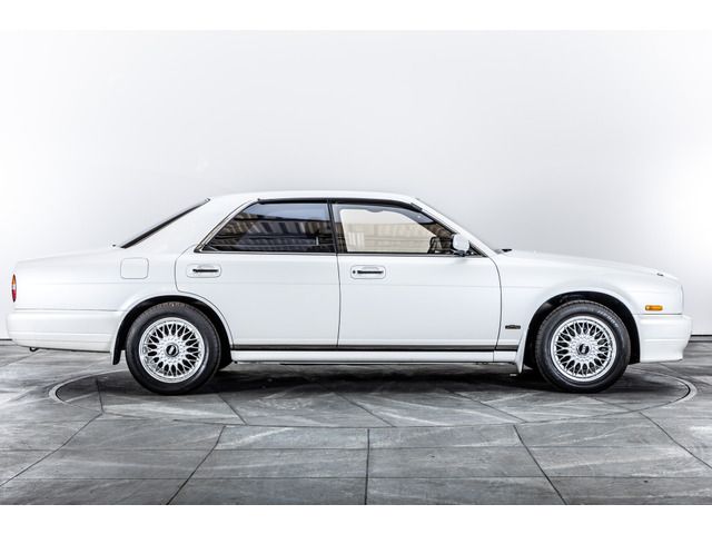 Ref No.A15730343 NISSAN GLORIA Image#8