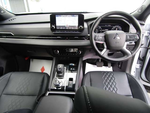 Ref No.A15742029 MITSUBISHI OUTLANDER PHEV Image#13