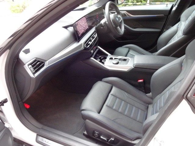 Ref No.A15742076 BMW i4 Image#13