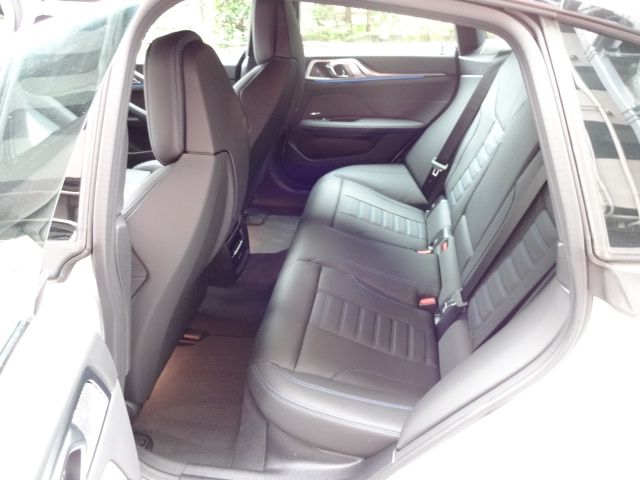 Ref No.A15742076 BMW i4 Image#17