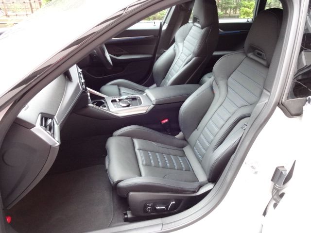 Ref No.A15742076 BMW i4 Image#14