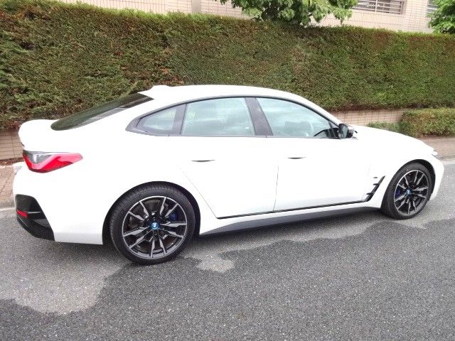 Ref No.A15742076 BMW i4 Image#7