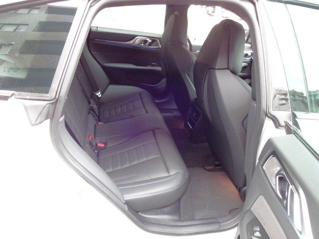 Ref No.A15742076 BMW i4 Image#18