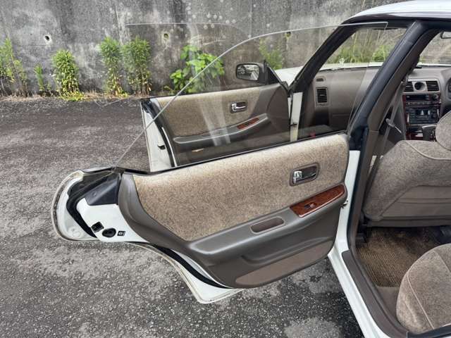 Ref No.A15752467 NISSAN LAUREL Image#19