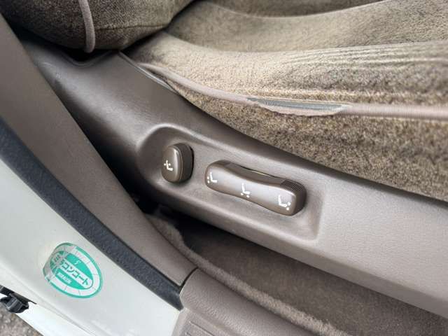 Ref No.A15752467 NISSAN LAUREL Image#9