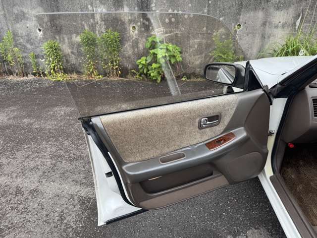 Ref No.A15752467 NISSAN LAUREL Image#18