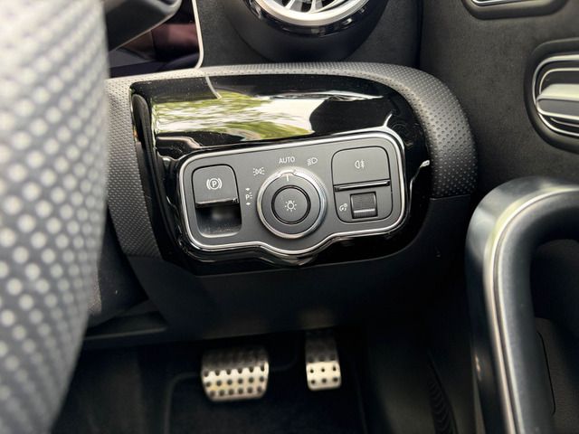Ref No.A15752928 MERCEDES CLA CLASS Image#16
