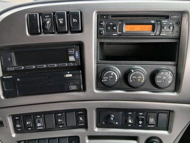 Ref No.A15768981 NISSAN DIESEL QUON Image#16