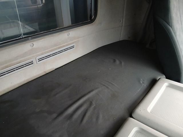 Ref No.A15768981 NISSAN DIESEL QUON Image#17