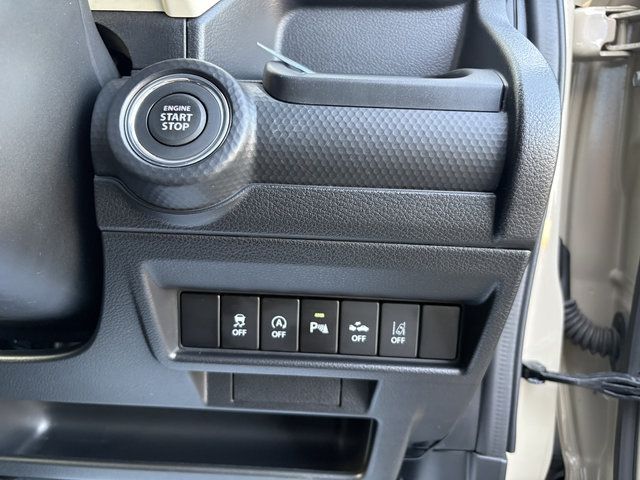 Ref No.A15781269 SUZUKI XBEE Image#15
