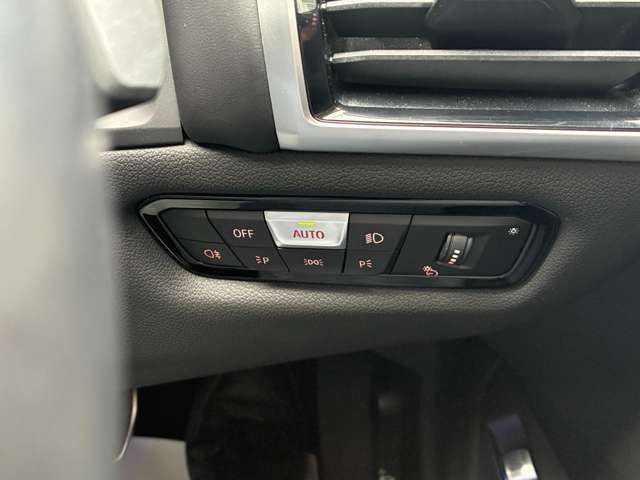 Ref No.A15790969 BMW 8 SERIES Image#20