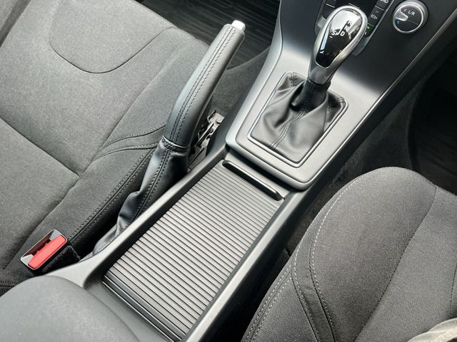 Ref No.A15791021 VOLVO V40 Image#19