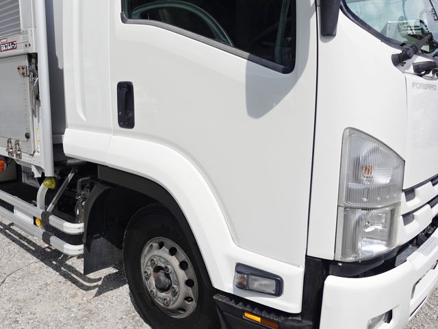 Ref No.A15809340 ISUZU FORWARD Image#5