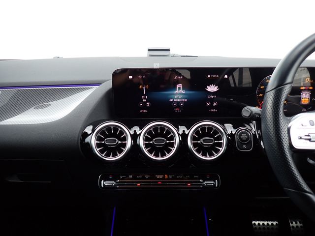 Ref No.A15809345 MERCEDES GLA CLASS Image#15