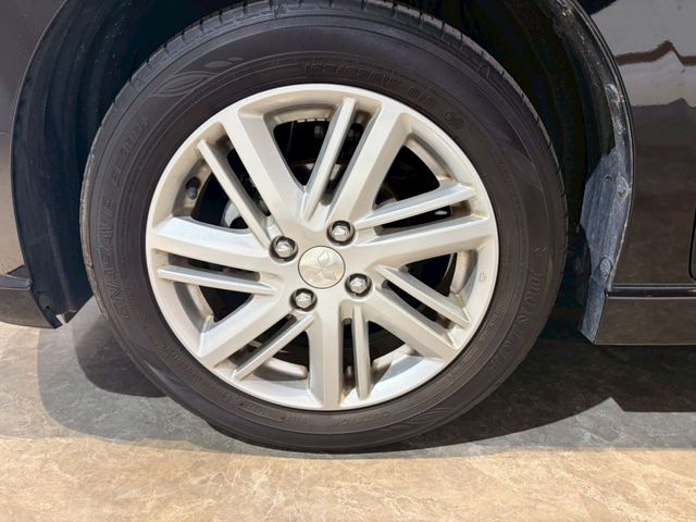 Ref No.A15809702 MITSUBISHI DELICA D2 Image#11