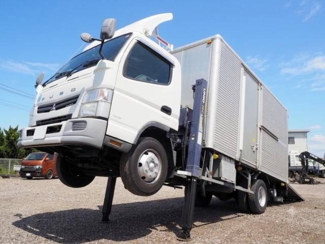 MITSUBISHI CANTER TRUCK