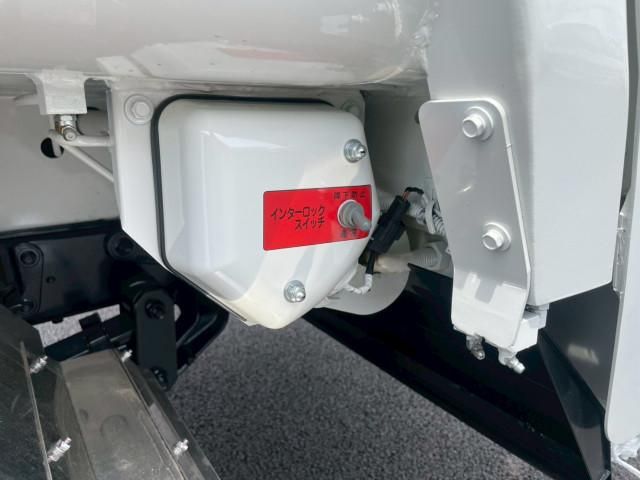 Ref No.A15818557 HINO DUTRO Image#18