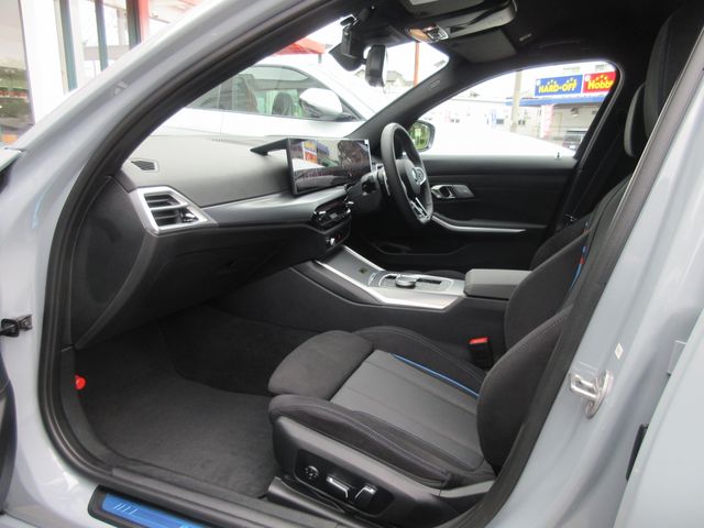Ref No.A15818692 BMW 3 SERIES Image#20