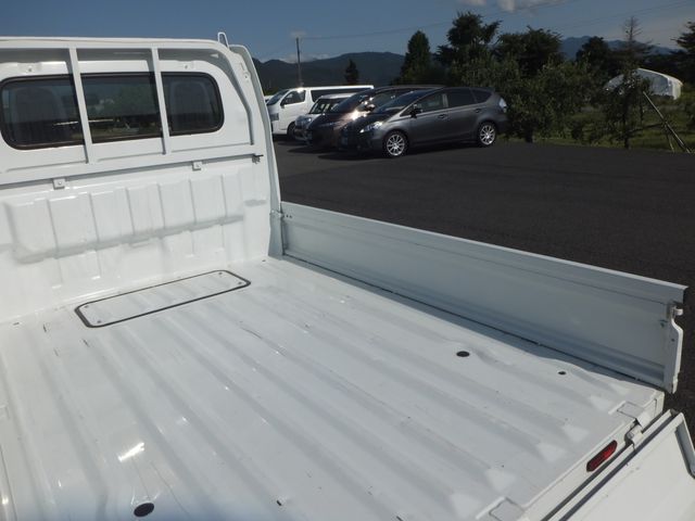 Ref No.A15818952 NISSAN NT100CLIPPER Image#9