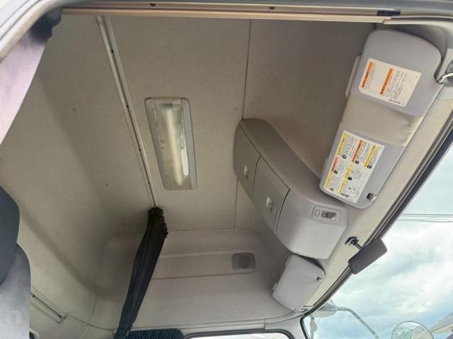 Ref No.A15818965 NISSAN DIESEL QUON Image#13