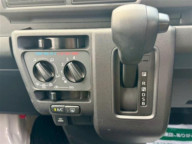 Ref No.A15831704 DAIHATSU HIJET CARGO Image#6