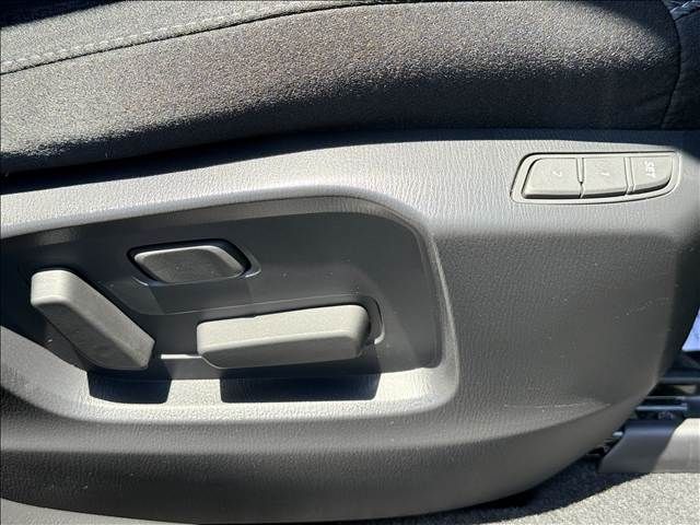 Ref No.A15831914 MAZDA CX8 Image#15