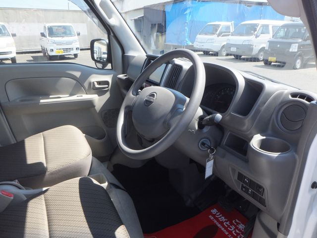 Ref No.A15831943 NISSAN NT100CLIPPER Image#15