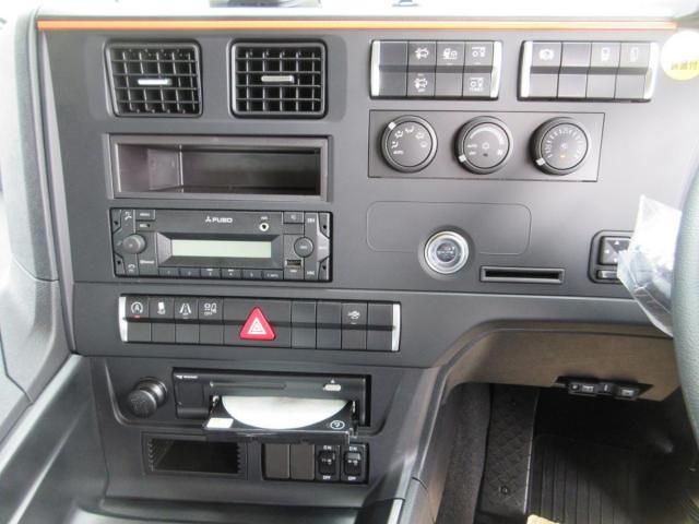 Ref No.A15831999 MITSUBISHI SUPER GREAT Image#12