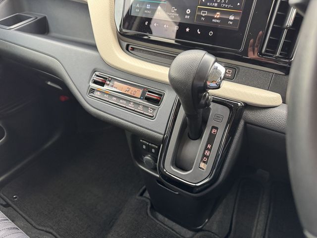Ref No.A15837466 MITSUBISHI DELICA D2 Image#13