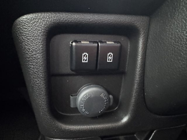 Ref No.A15837466 MITSUBISHI DELICA D2 Image#12