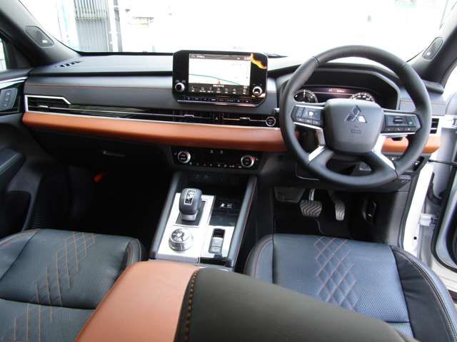Ref No.A15837510 MITSUBISHI OUTLANDER PHEV Image#13