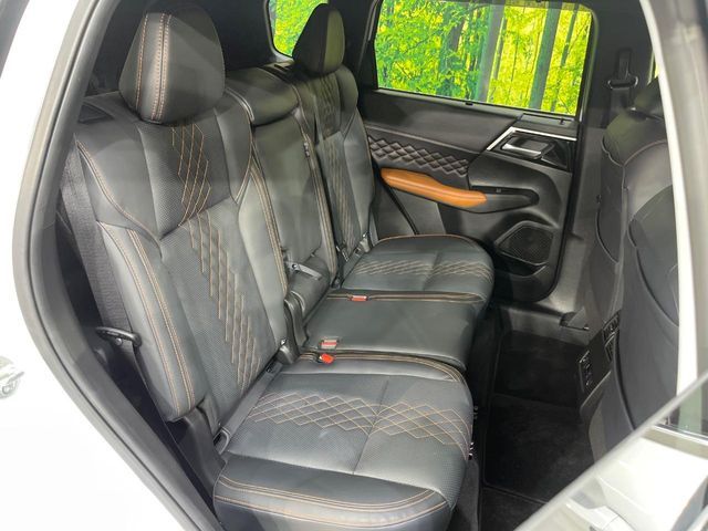 Ref No.A15837561 MITSUBISHI OUTLANDER PHEV Image#9