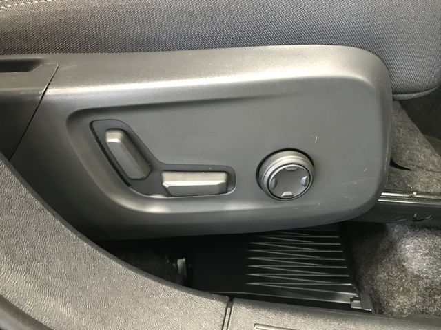 Ref No.A15837618 VOLVO XC40 Image#20