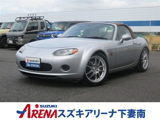 MAZDA ROADSTER