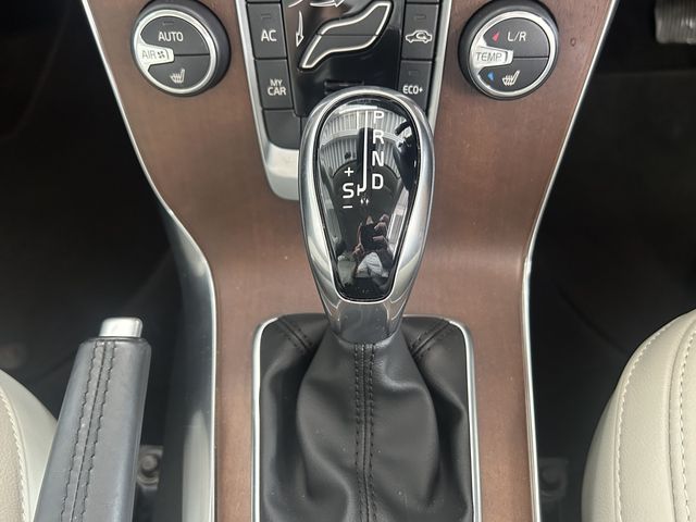 Ref No.A15837886 VOLVO V40 Image#15