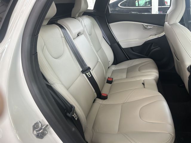 Ref No.A15837886 VOLVO V40 Image#11