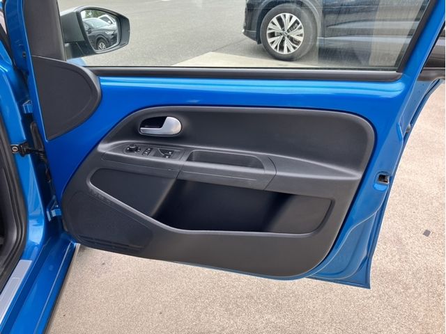 Ref No.A15841815 VOLKSWAGEN UP Image#14