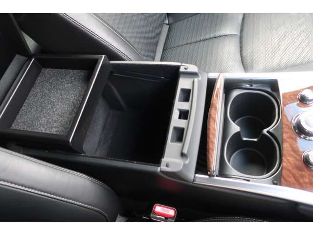 Ref No.A15842052 NISSAN FUGA Image#18