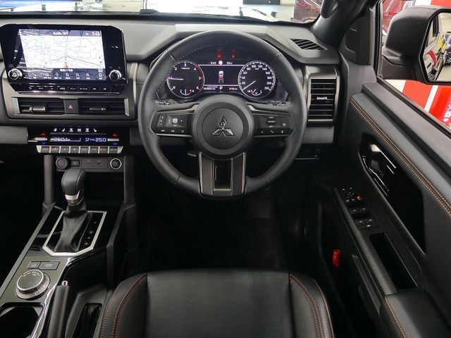 Ref No.A15842142 MITSUBISHI TRITON Image#11