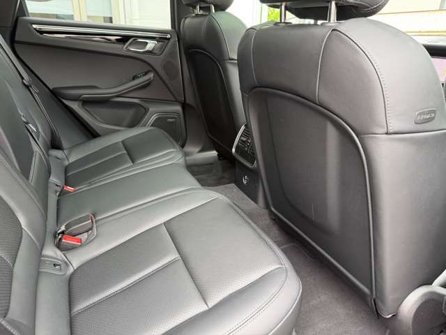 Ref No.A15842369 PORSCHE MACAN Image#20