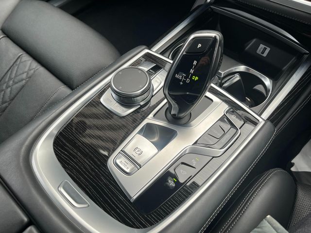 Ref No.A15842582 BMW 7 SERIES Image#17