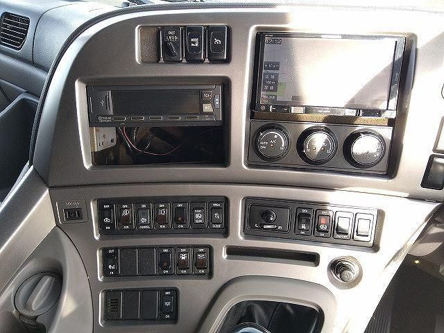 Ref No.A15842643 NISSAN DIESEL QUON Image#13