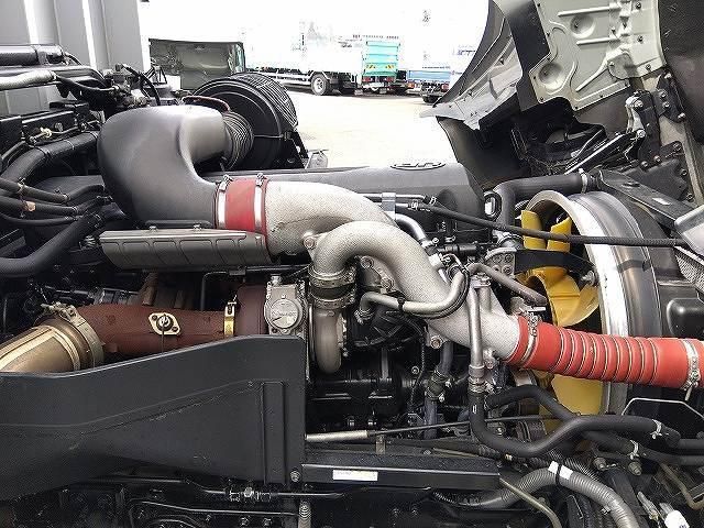 Ref No.A15842643 NISSAN DIESEL QUON Image#17