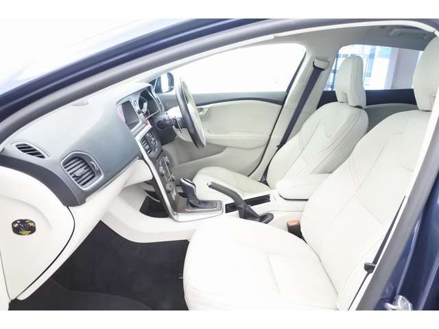 Ref No.A15861140 VOLVO V40 Image#20