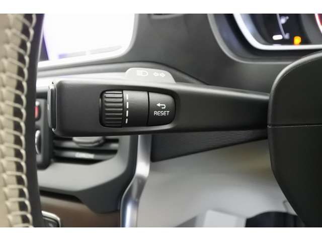 Ref No.A15861140 VOLVO V40 Image#18