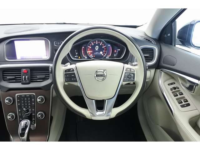 Ref No.A15861140 VOLVO V40 Image#15